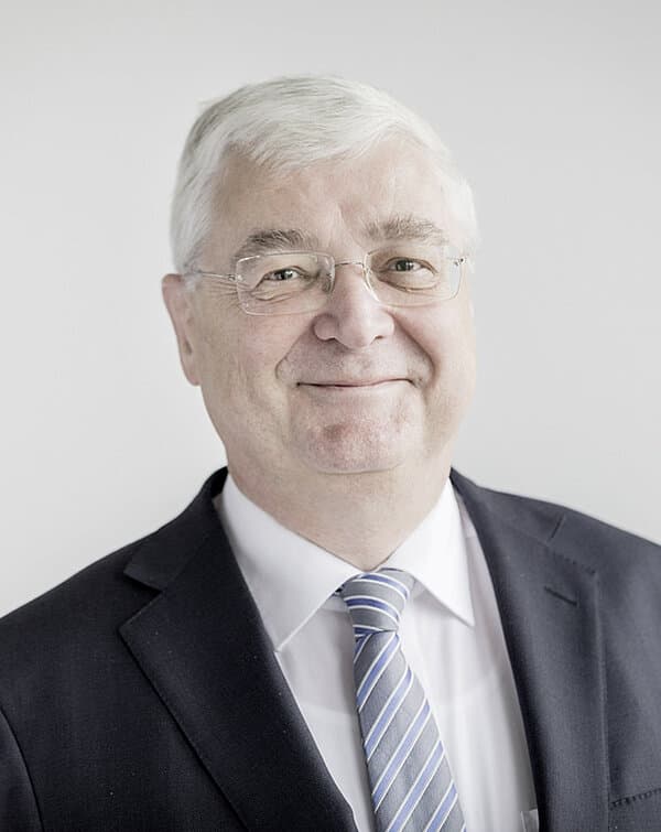 Adrian Rüesch